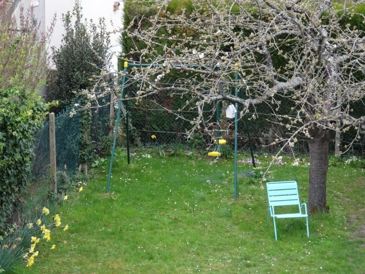 Maison D'Hotes Les Roses Tremieres Saclay Bagian luar foto